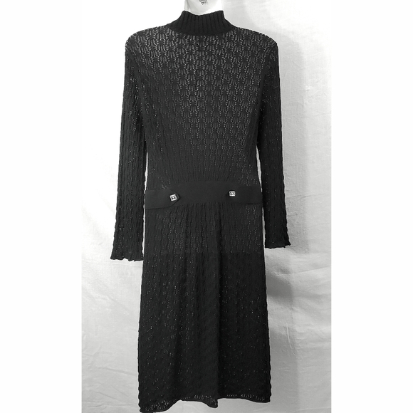 IISLI Crochet Cardigan With Swarovski Buttons - Picture 5 of 10